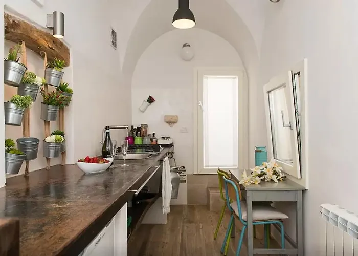 公寓 Viagiusti 51 *